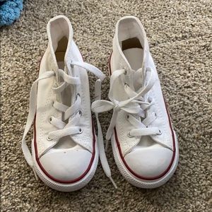 Kids converse
